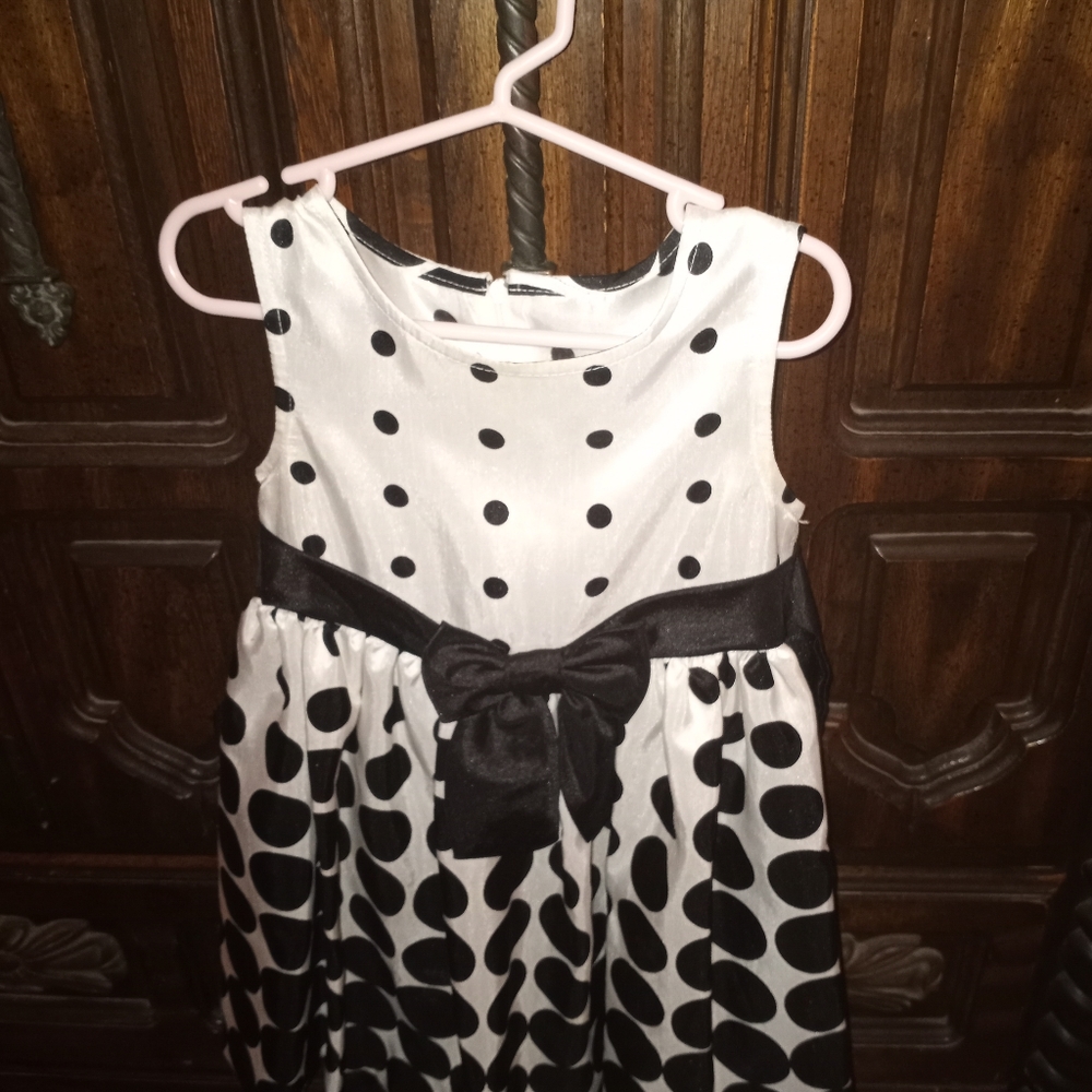 *Little girls dress